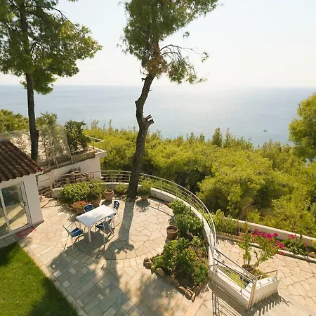 Sani Gallery Villa, Your Next Family Vacation! Дом отдыха