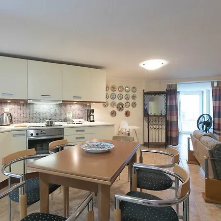 Sani Gallery Villa, Your Next Family Vacation! بيت للعطل