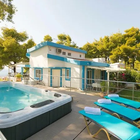 Sani Gallery Villa, Your Next Family Vacation! Holiday home