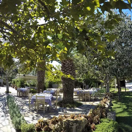 Sani Gallery Villa, Your Next Family Vacation! بيت للعطل *