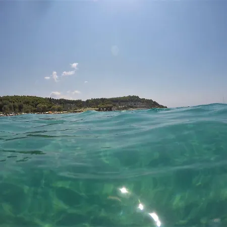 Sani Gallery Villa, Your Next Family Vacation! بيت للعطل