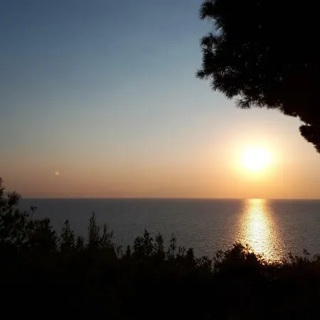 بيت للعطل Sani Gallery Villa, Your Next Family Vacation! باراليا ساني