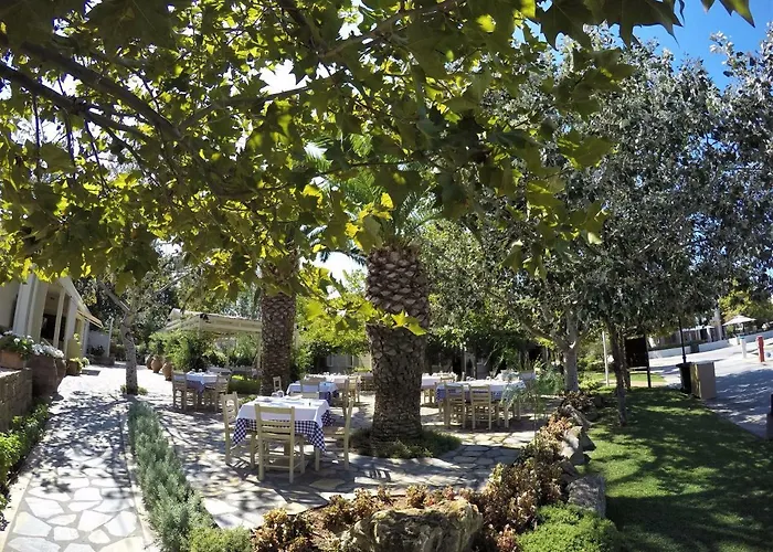 Sani Gallery Villa, Your Next Family Vacation! Feriehus *